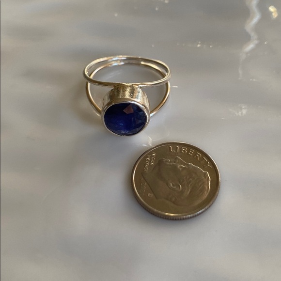 Stunning Sterling Silver and Blue Gemstone Ring size 7.5/8 - Picture 9 of 9
